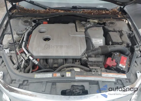 2010 Ford Fusion Hybrid from USA, damaged, VIN 3FADP0L38AR302985